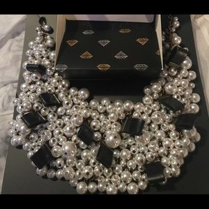 Elegant Pearl & Leather Look Necklace